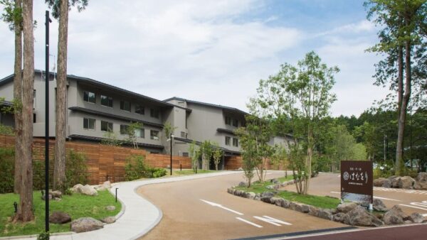 ［ホテルCM活用事例］箱根・芦ノ湖 はなをり